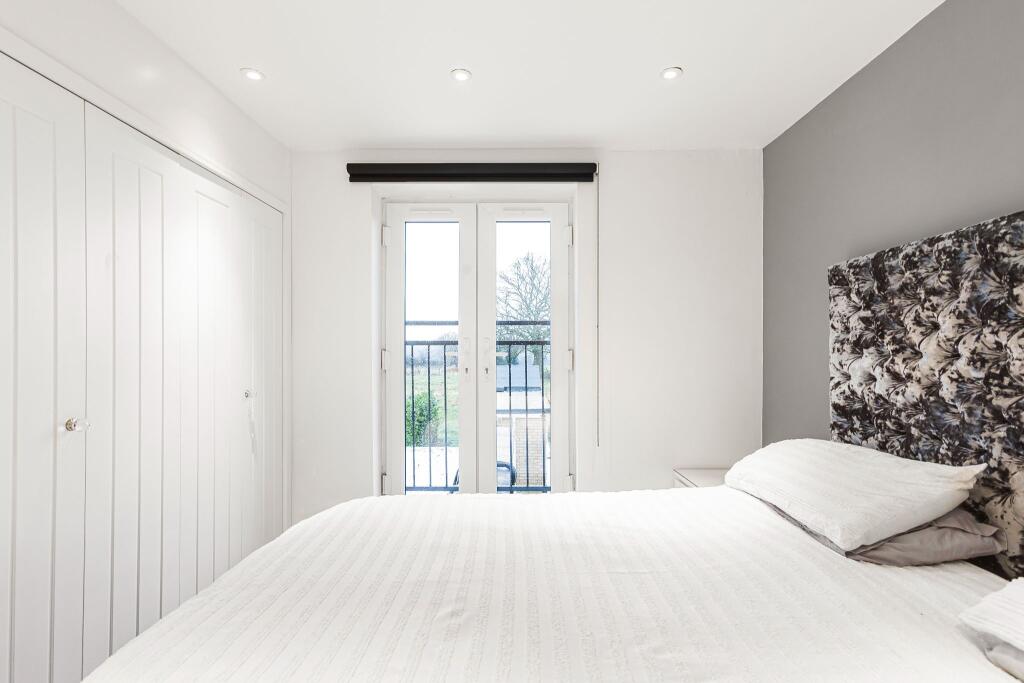 Additional property image - Welham Manor, Welham Green, AL9