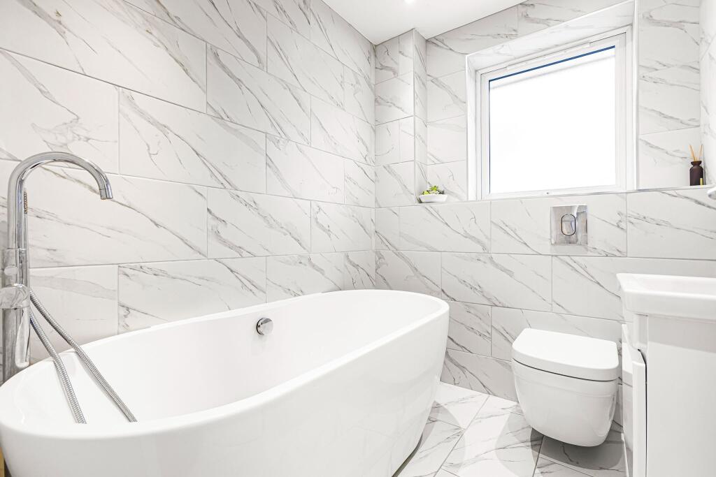 Additional property image - Welham Manor, Welham Green, AL9
