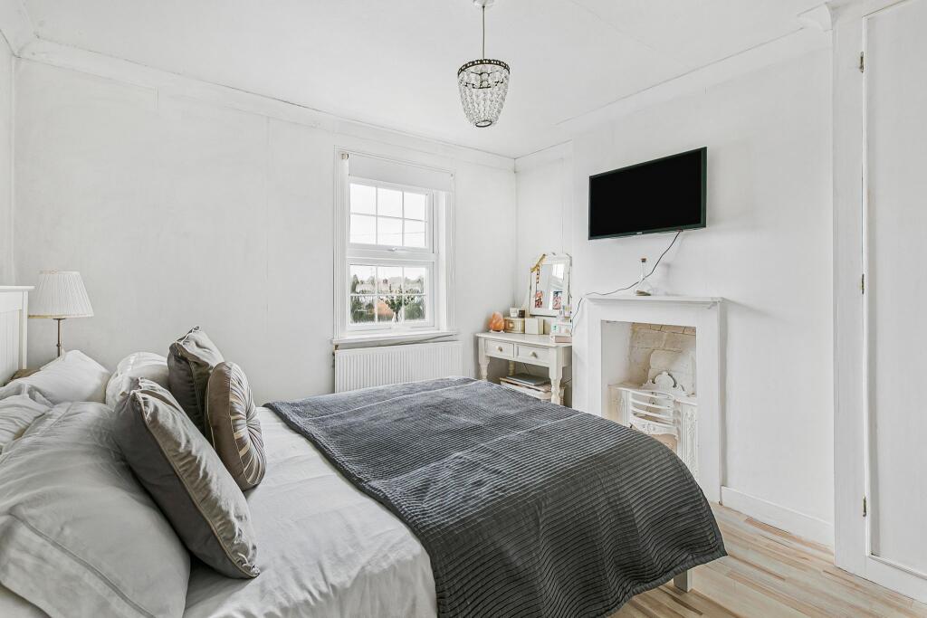 Additional property image - Dixons Hill Road, Welham Green, AL9