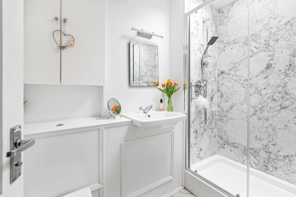 Additional property image - Dixons Hill Road, Welham Green, AL9