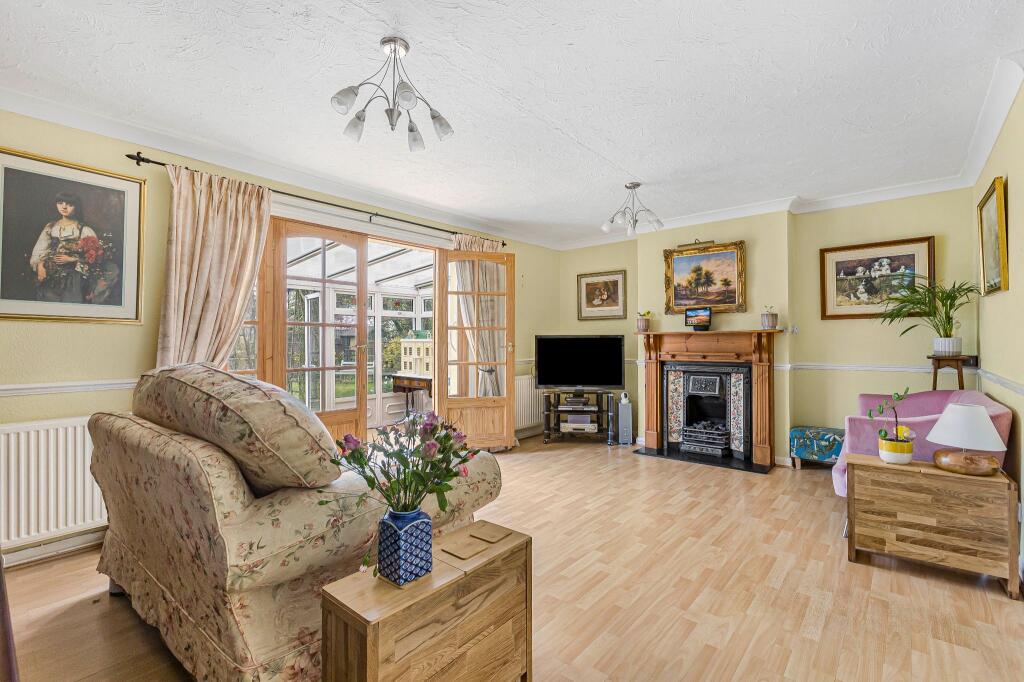 Main image of property: Oakmere Close, Potters Bar, EN6
