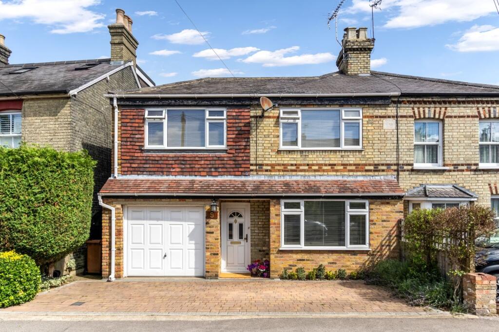 4 bedroom semi-detached house