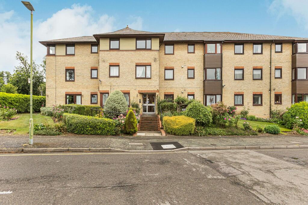 Main image of property: Flat 20 Hertford Mews, Billy Lows Lane, Potters Bar, EN6