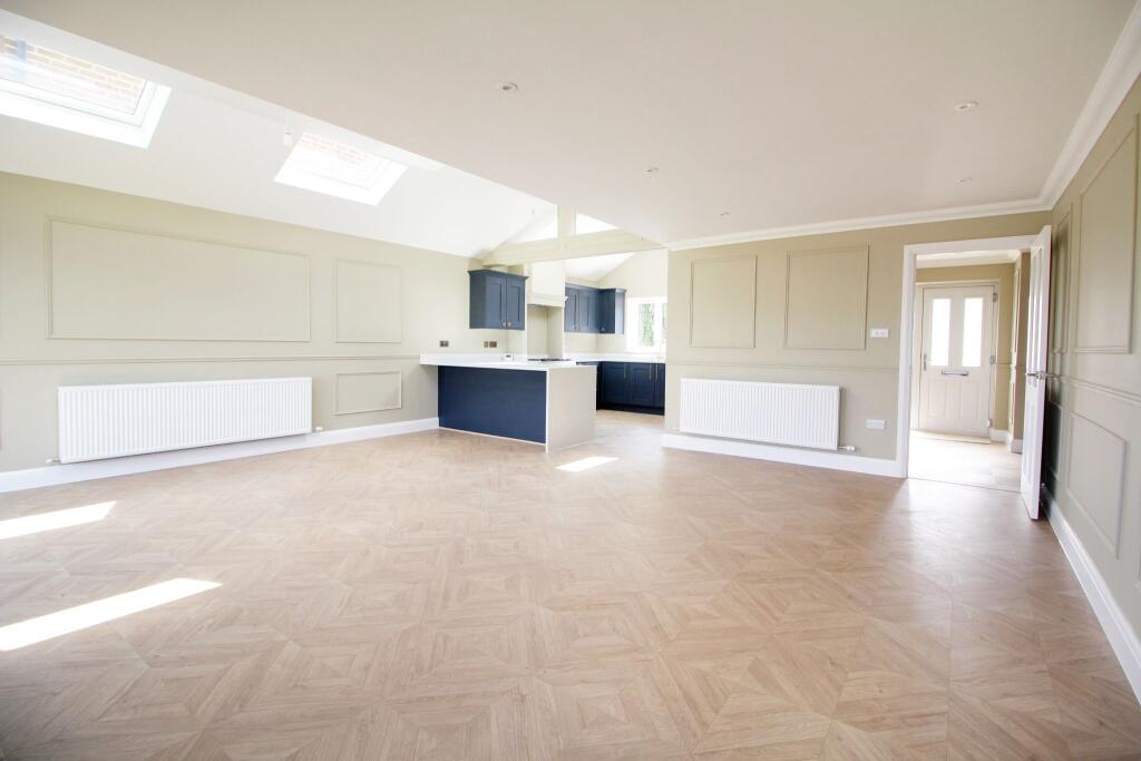 Main image of property: Chiltern Close, Goffs Oak, EN7