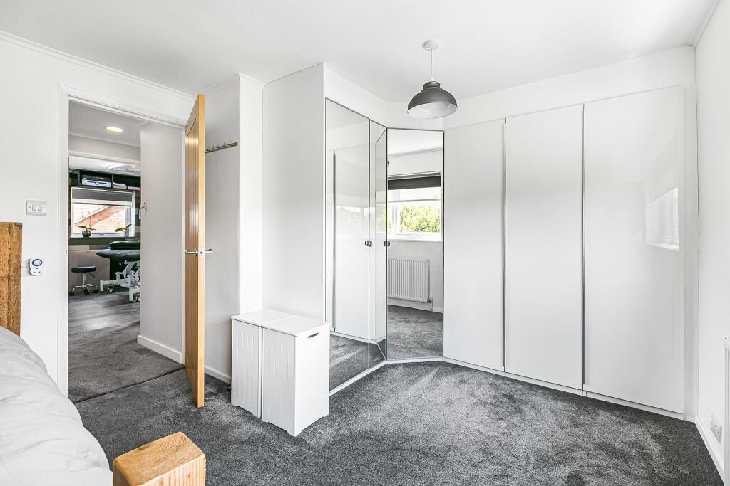 Additional property image - Puttocks Drive, Welham Green, AL9