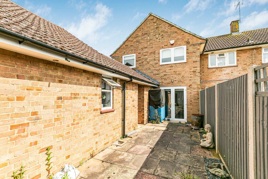 Additional property image - Puttocks Drive, Welham Green, AL9