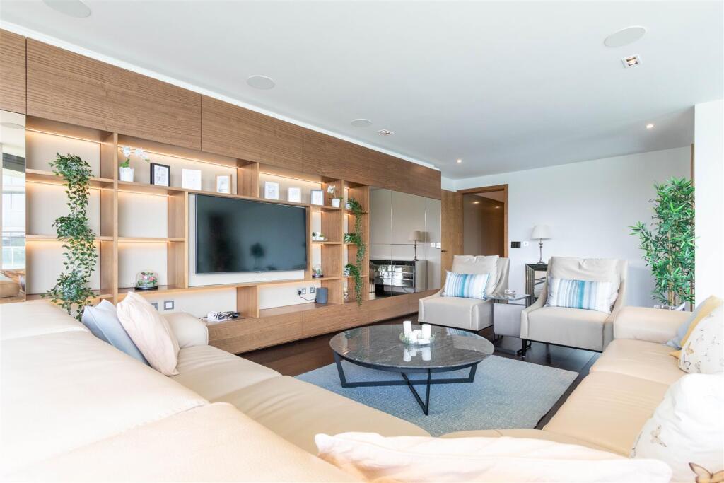Main image of property: Goldhurst House, Fulham Reach, W6