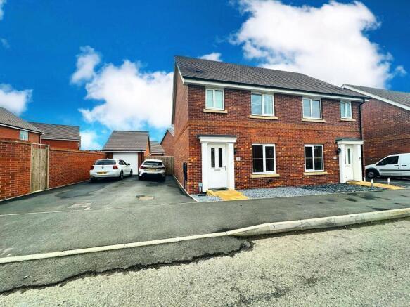 Main image of property: Quince Close, Bishopton, Stratford upon Avon