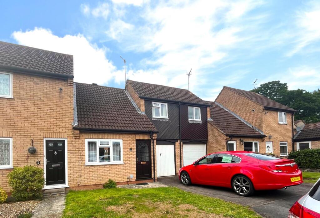 Main image of property: Cocksfoot Close, Stratford-Upon-Avon