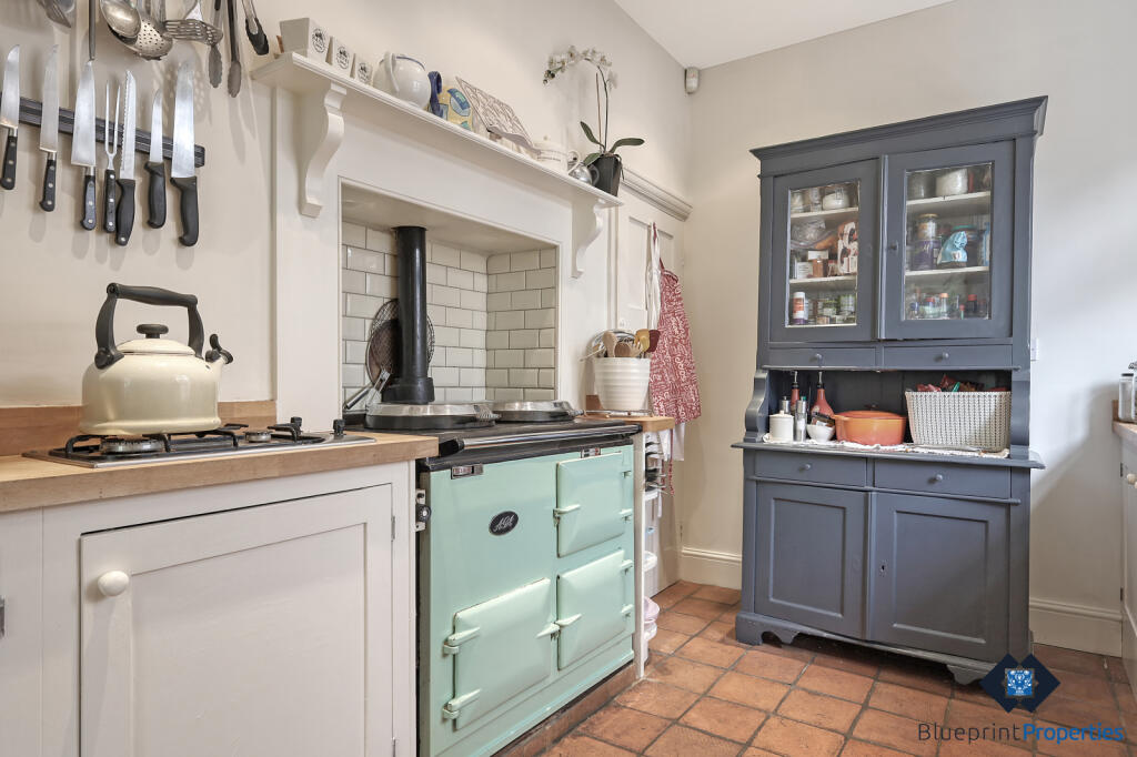 Additional property image - Westbury Drive, Brentwood, CM14