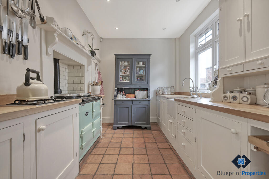 Additional property image - Westbury Drive, Brentwood, CM14