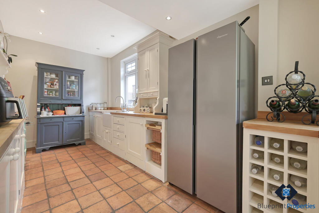 Additional property image - Westbury Drive, Brentwood, CM14