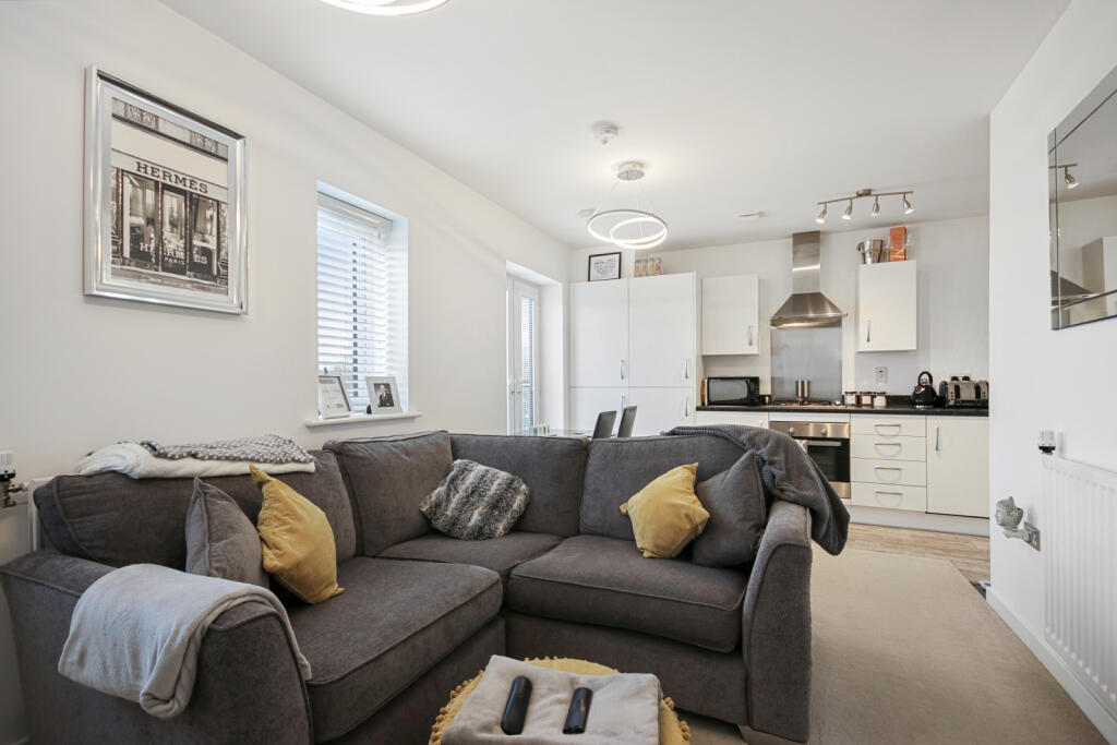 Additional property image - Florance Close, Great Warley, CM13