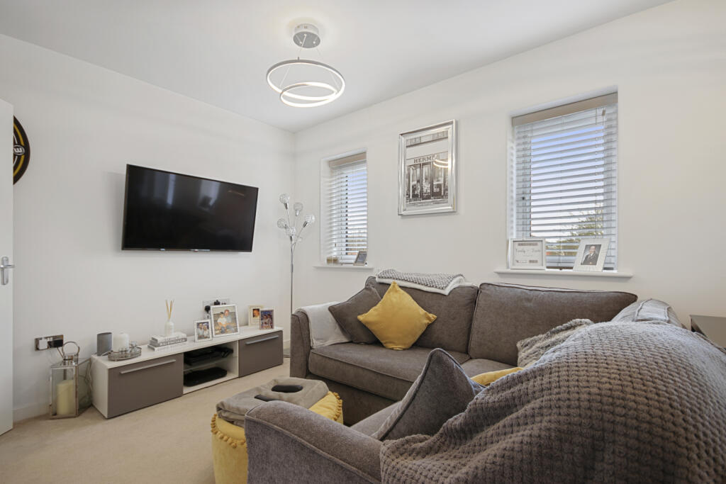 Additional property image - Florance Close, Great Warley, CM13
