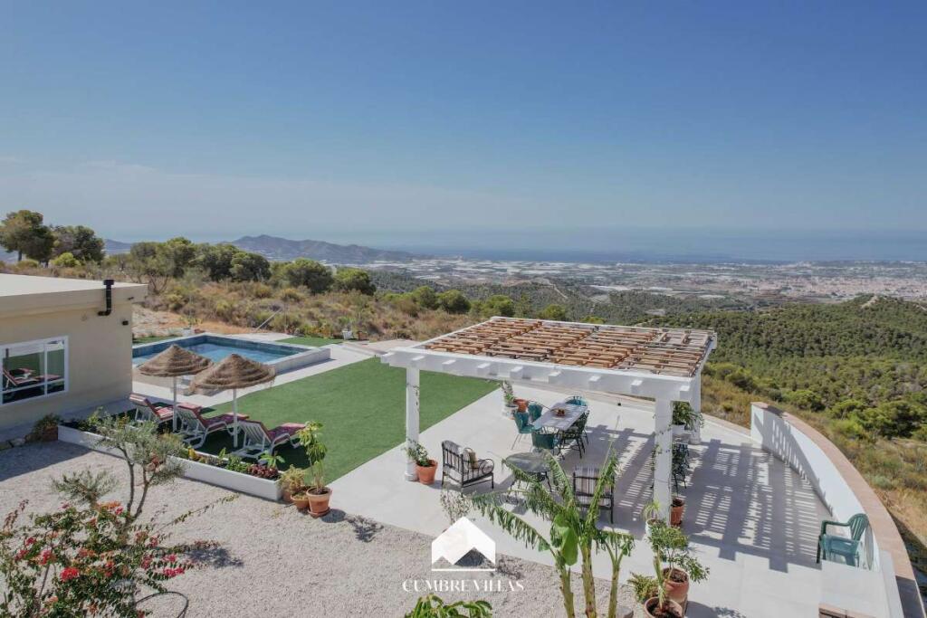 Main image of property: Andalucia, Granada, Vélez de Benaudalla