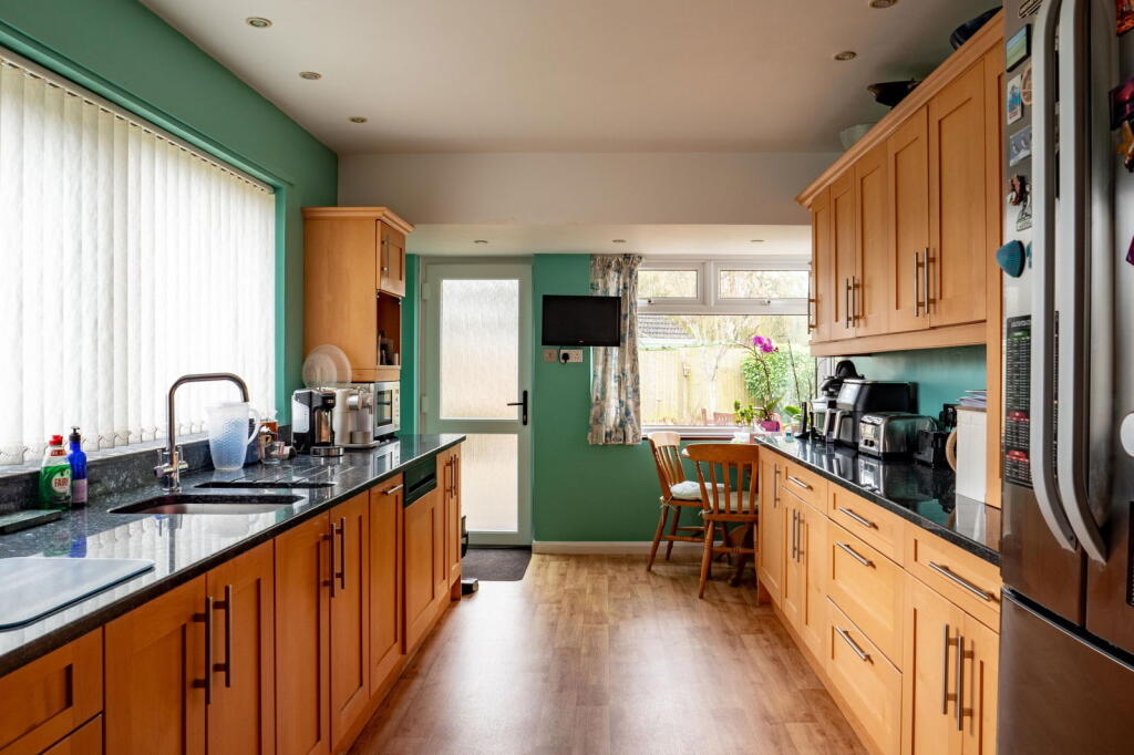 Additional property image - Selwood Crescent, Frome, BA11 2HX