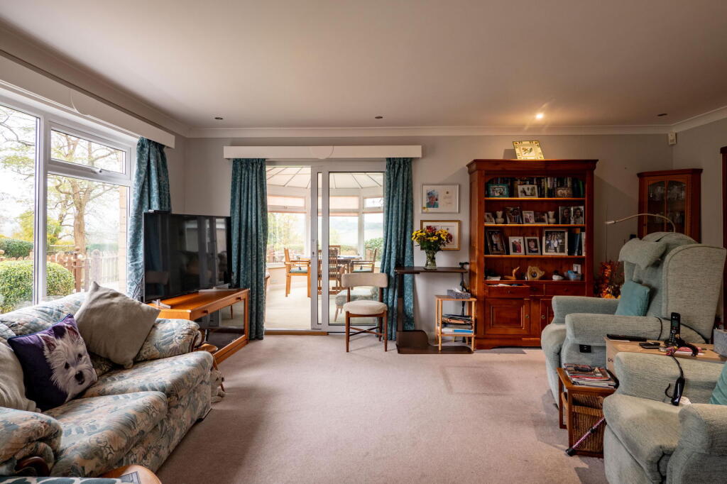 Additional property image - Selwood Crescent, Frome, BA11 2HX