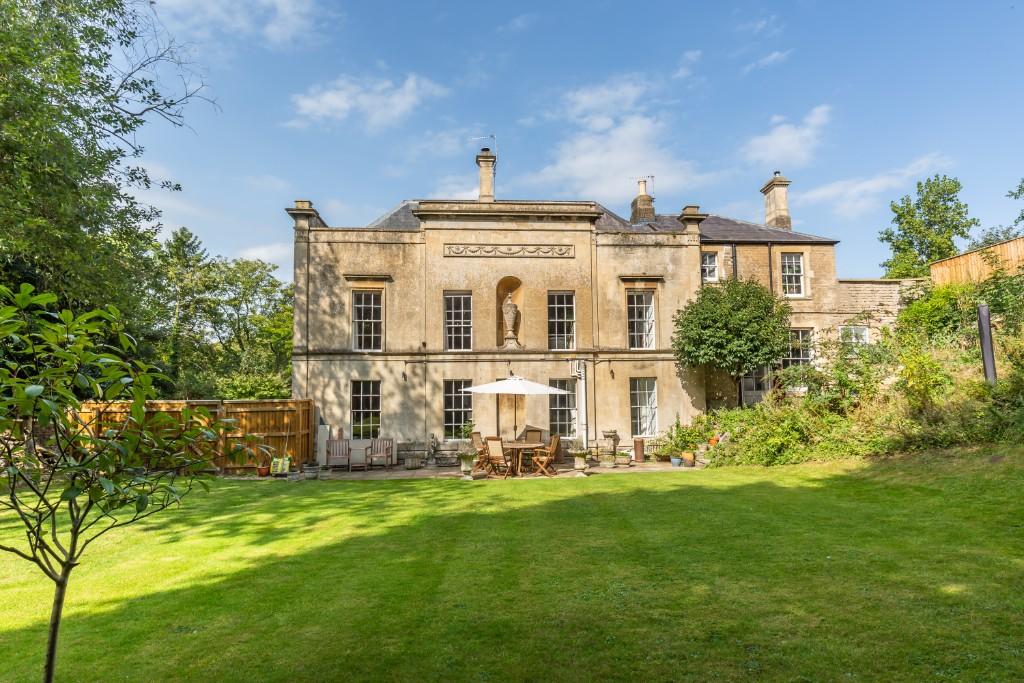 5 bedroom town house for sale in Welshmill Road, Frome, Somerset, BA11