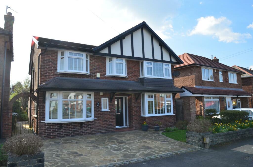 5 bedroom detached house for sale in Meadway, Bramhall, SK7