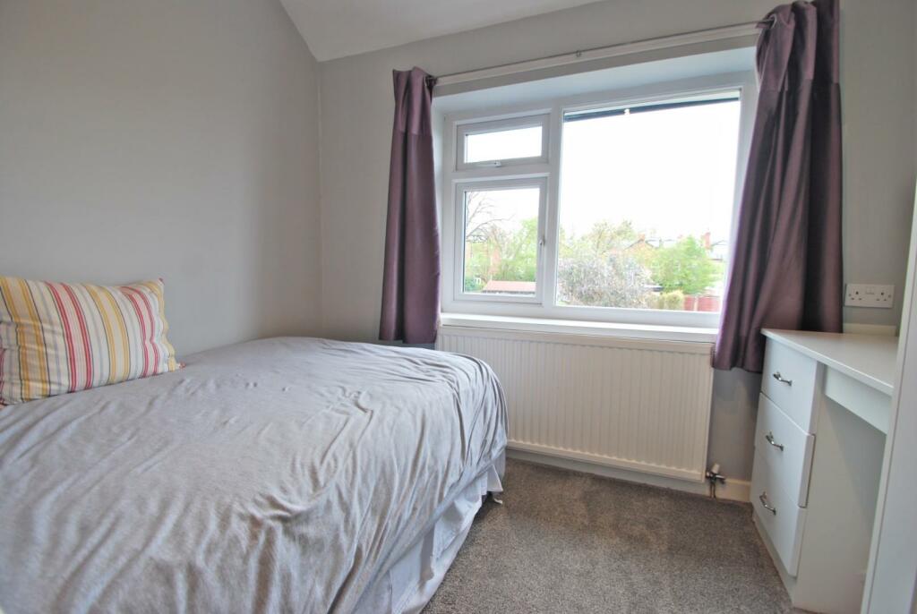 5 bedroom detached house for sale in Meadway, Bramhall, SK7