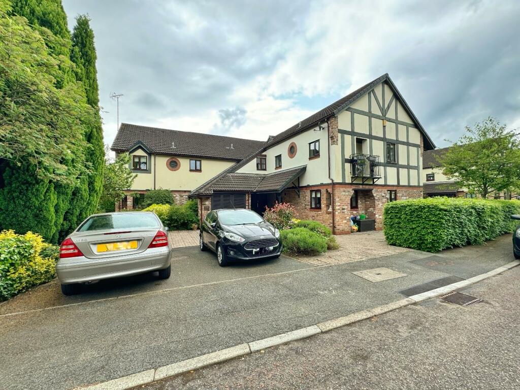 2 bedroom apartment for sale in Glenbourne Park, Bramhall, SK7