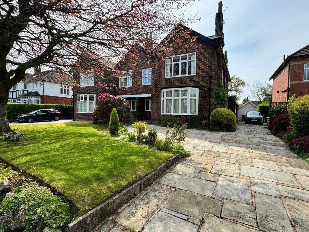 5 bedroom semidetached house for sale in Ogden Road, Bramhall, SK7