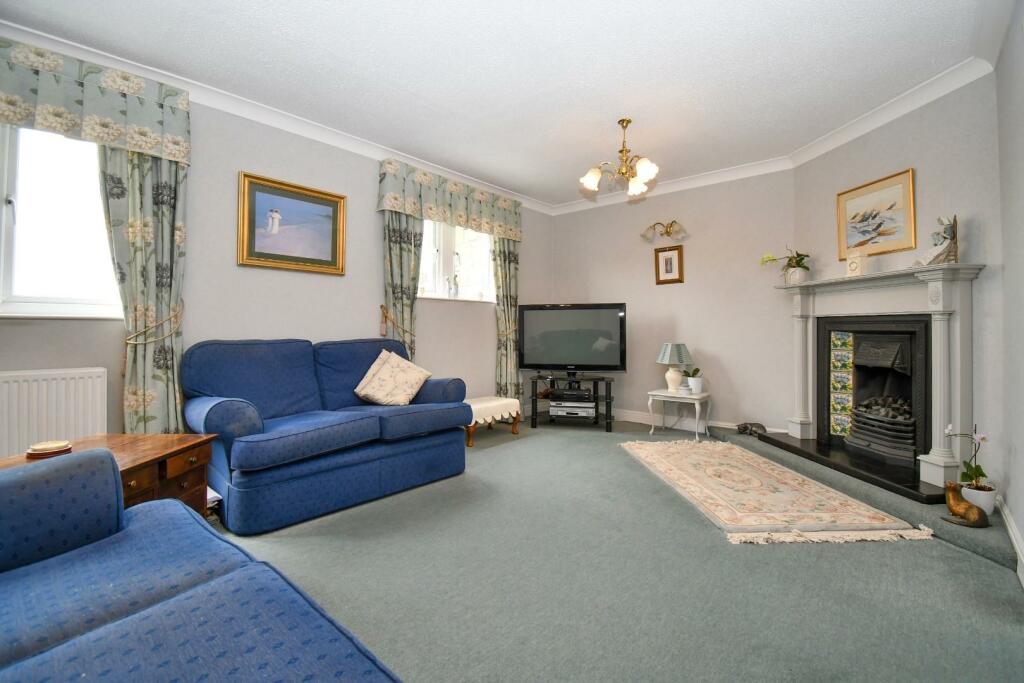 4 bedroom town house for sale in Grosvenor Mews, Rawdon, Leeds, LS19