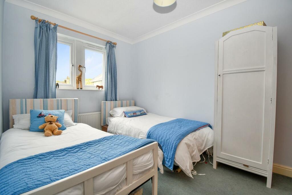 4 bedroom town house for sale in Grosvenor Mews, Rawdon, Leeds, LS19