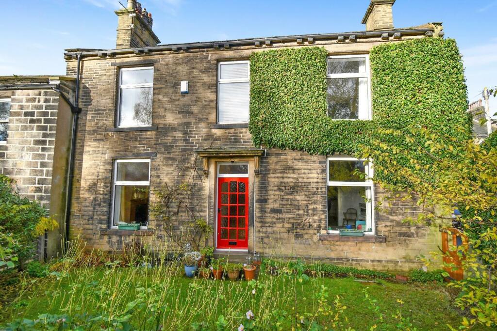 4 bedroom character property for sale in Micklefield Lane, Rawdon