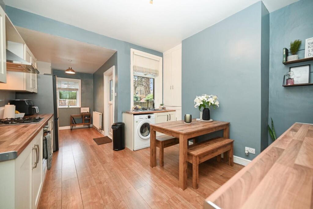 Additional property image - Ashgrove, Greengates, Bradford