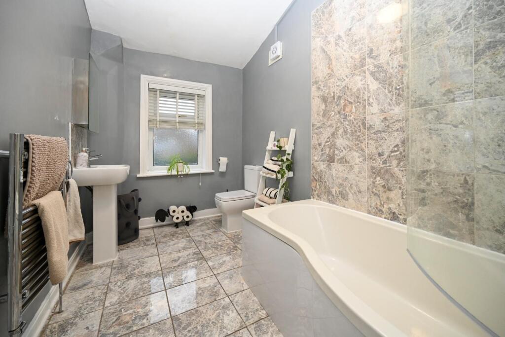 Additional property image - Ashgrove, Greengates, Bradford