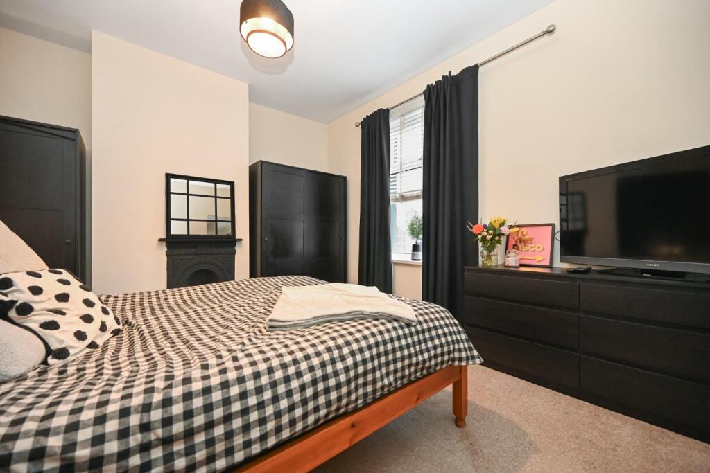 Additional property image - Ashgrove, Greengates, Bradford