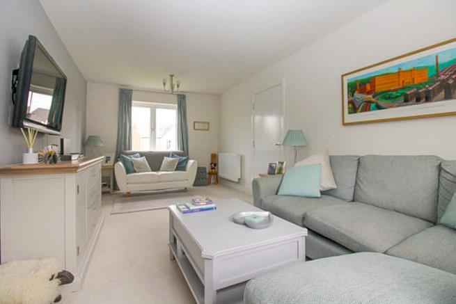 Additional property image - Eleanor Close, Apperley Bridge, West Yorkshire