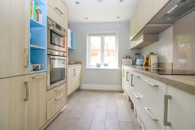 Additional property image - Eleanor Close, Apperley Bridge, West Yorkshire