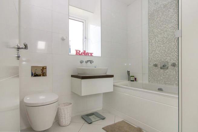 Additional property image - Eleanor Close, Apperley Bridge, West Yorkshire