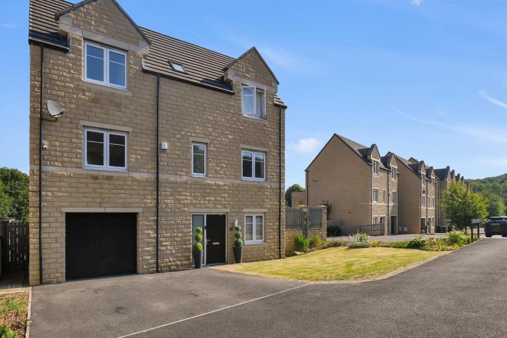 Additional property image - Eleanor Close, Apperley Bridge, West Yorkshire