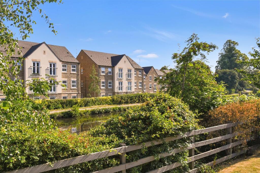 Additional property image - Eleanor Close, Apperley Bridge, West Yorkshire