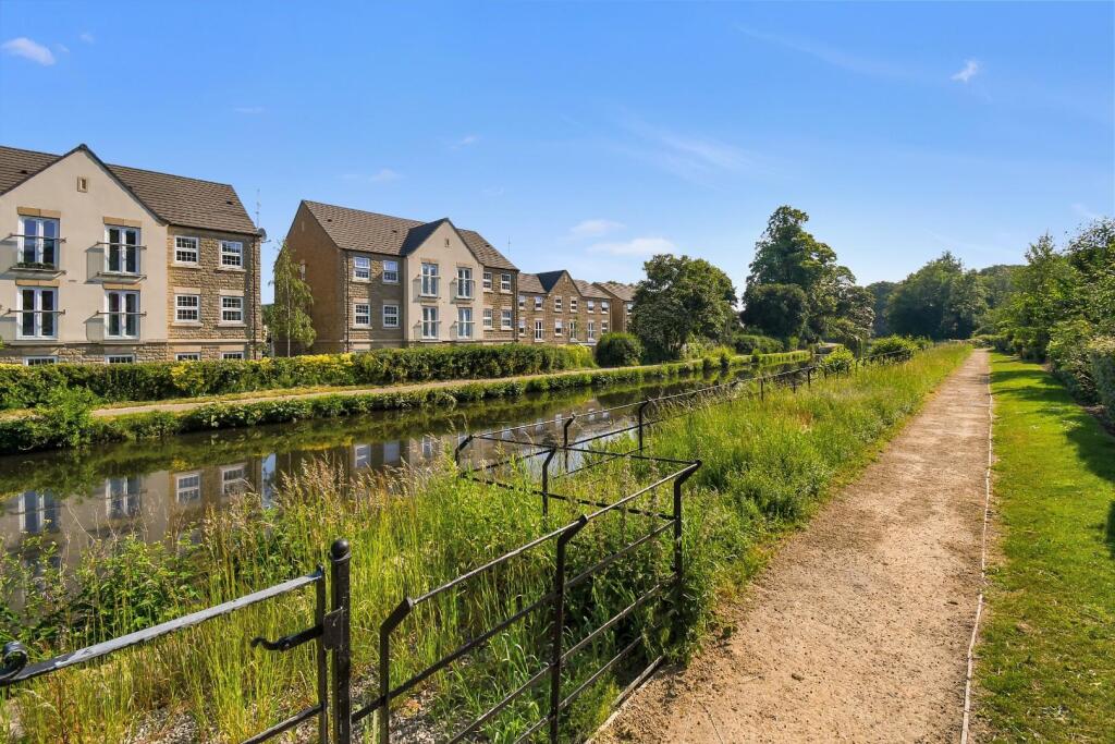 Additional property image - Eleanor Close, Apperley Bridge, West Yorkshire