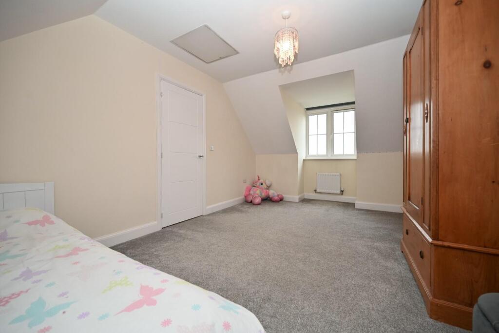 Additional property image - Brompton Drive, Apperley Bridge