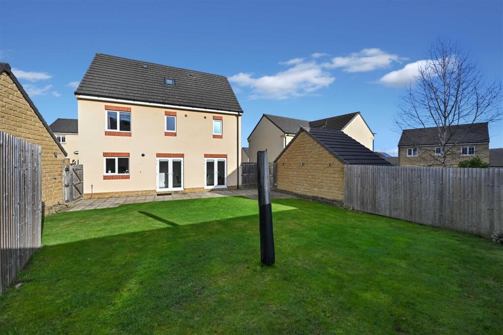 Additional property image - Brompton Drive, Apperley Bridge