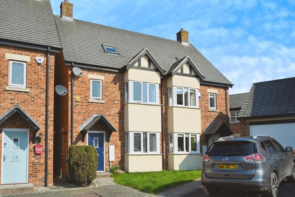 Main image of property: Alva Close, Guiseley, Leeds