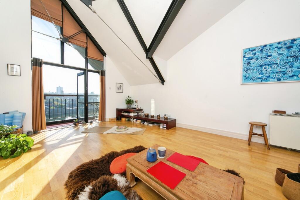 Main image of property: South Ferry Quay, LIVERPOOL, Merseyside, L3