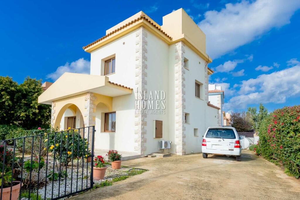 3 bed Detached home in Liopetri