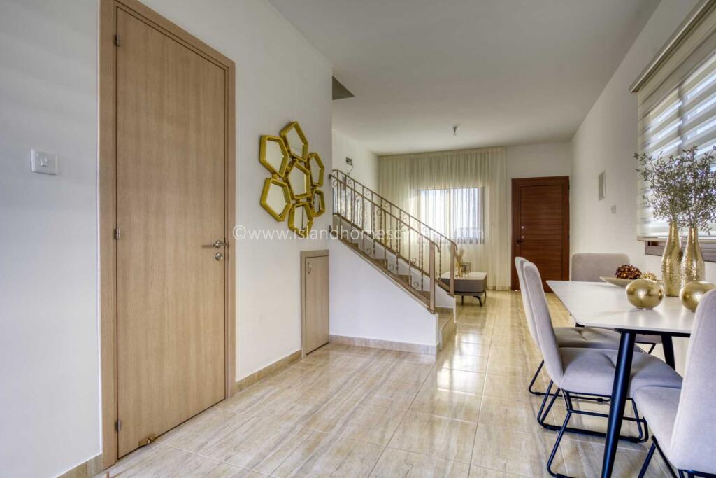 Main image of property: Liopetri