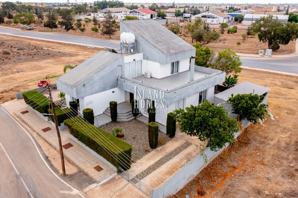 Main image of property: Frenaros