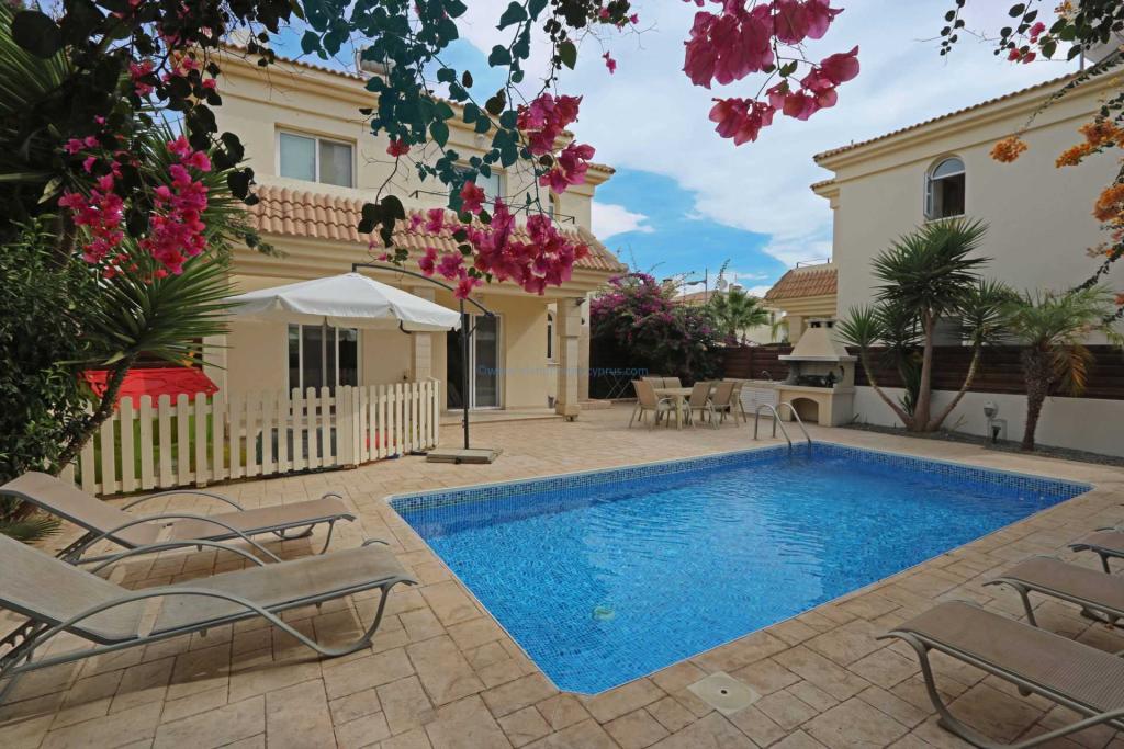 3 bedroom detached house for sale in Kapparis, Cyprus