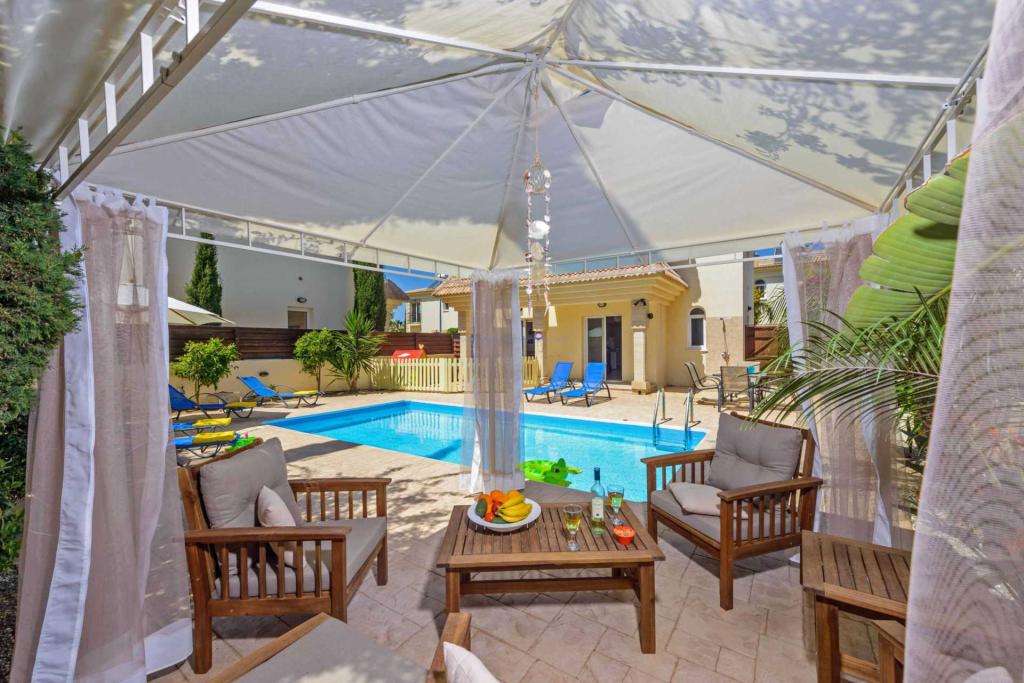 3 bedroom detached house for sale in Kapparis, Cyprus