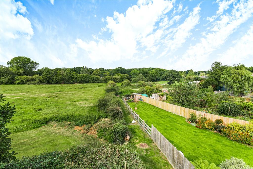3 bedroom semidetached house for sale in Lewes Road, Halland, BN8