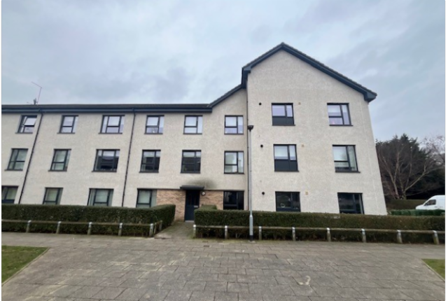 Main image of property: 1/3 , 5 WARRISTON GATE , G33 3AG