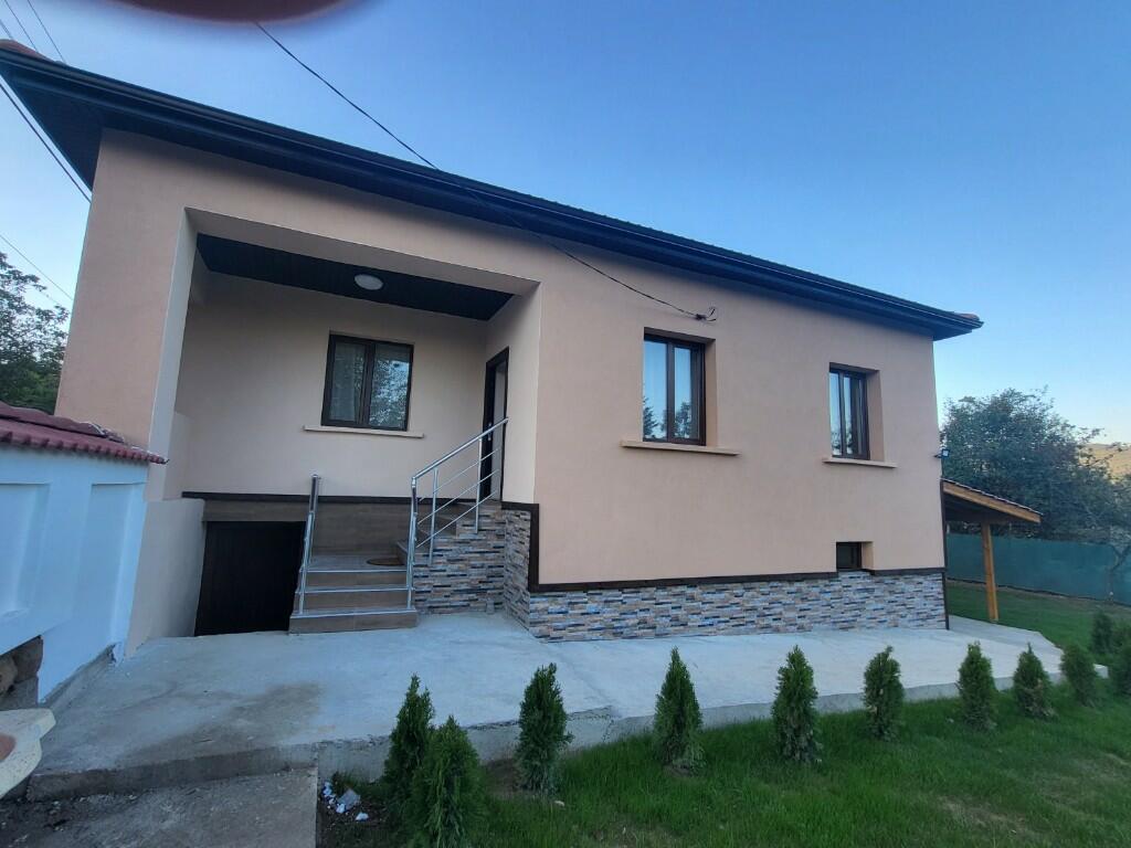 Main image of property: Botevgrad, Sofiya